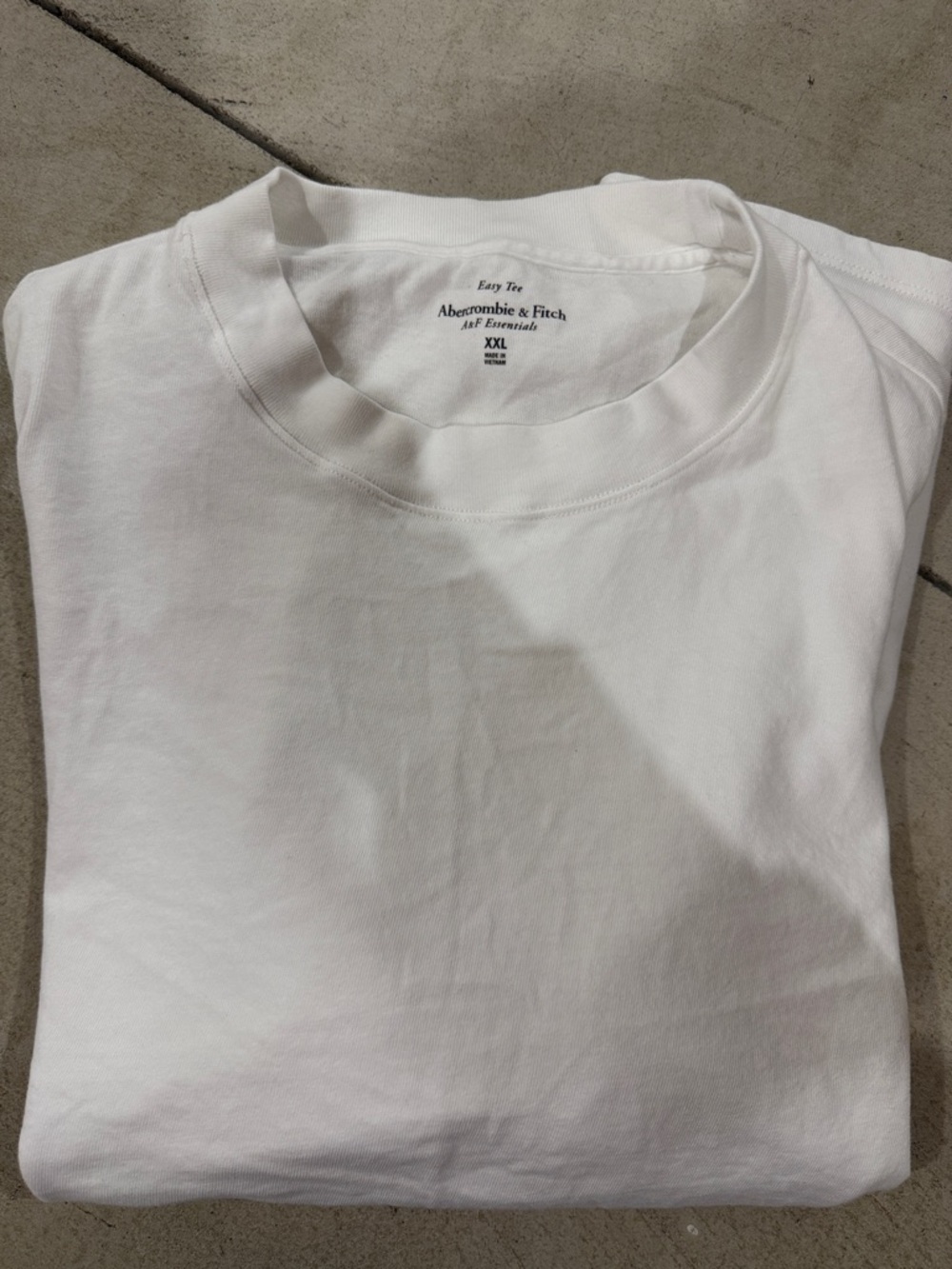 Abercrombie & Fitch Men's White Crewneck Tee